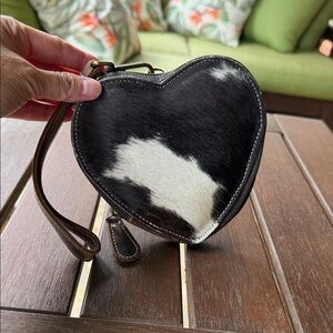 Western Linens Large Heart-Shaped Cowhide/Leather Wristlet NWOT